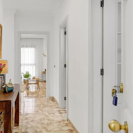 Roof With Terrace Apartment *